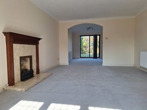 Photo 10- click for photo gallery